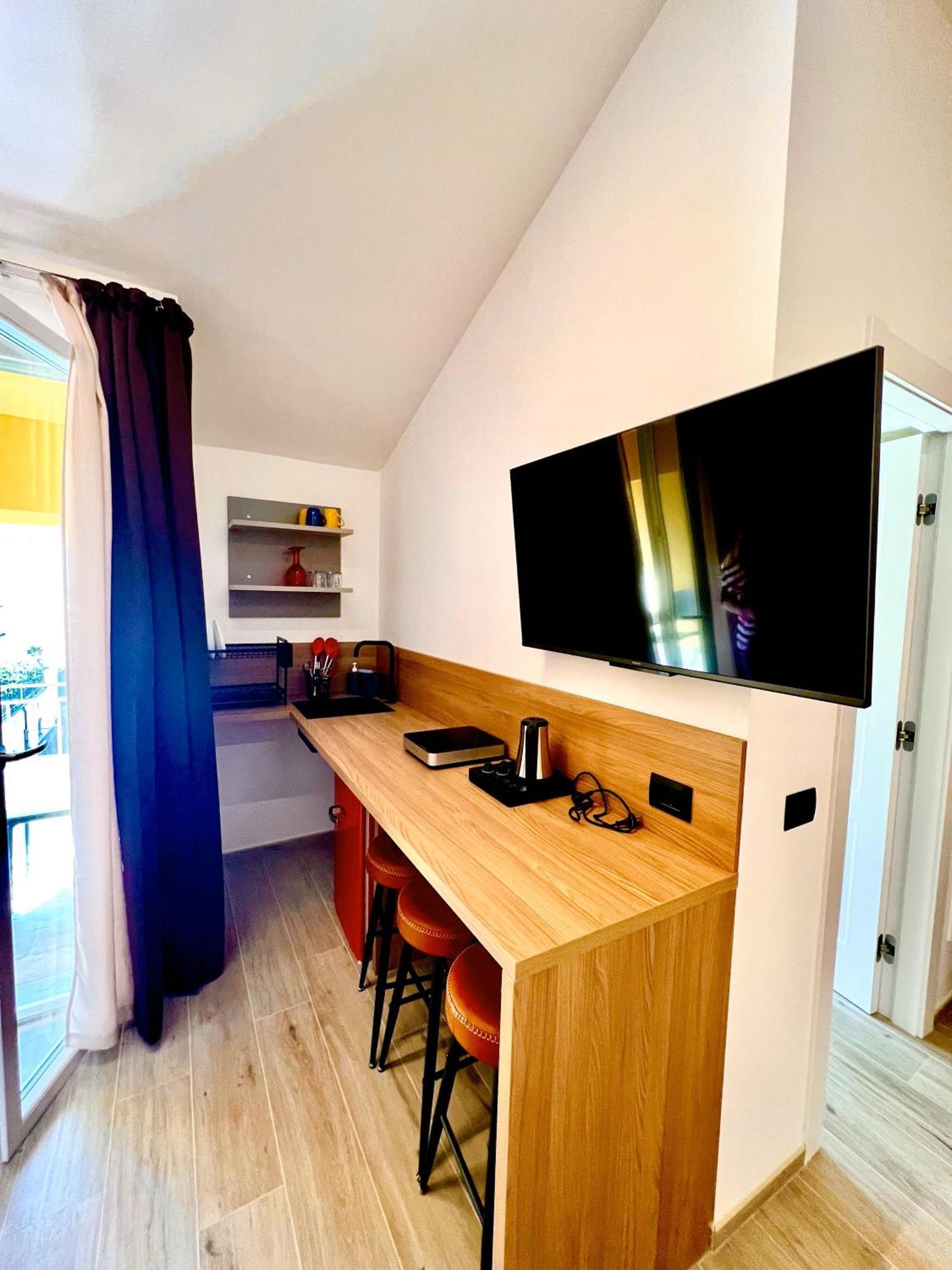לה ספציה Cinque Terre Hub Suite Art מראה חיצוני תמונה